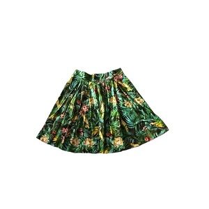 Laura  byrnes floral skirt size 2XL (b57)
